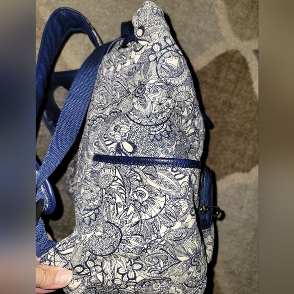 Sakroots Women's Canvas Fleetwood Backpack 15”x10”x7" with Pencil Case - Picture 10 of 10